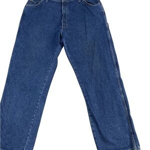 Classic Men’s Blue Straight-Leg Jeans